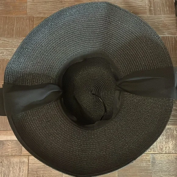 Wide Brimmed Chiffon Strap Straw Hat🖤 - Picture 5 of 7